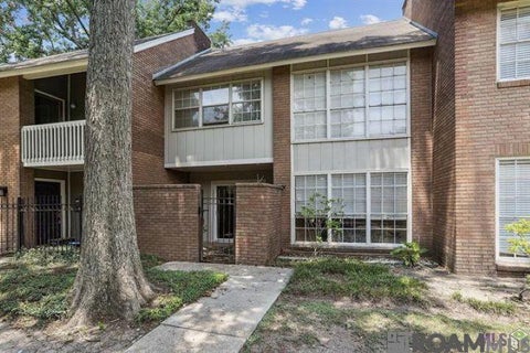 Townhouse For Sale - 2151 Stonehenge Ave<br/> East Baton Rouge County, Baton Rouge, LA 70820