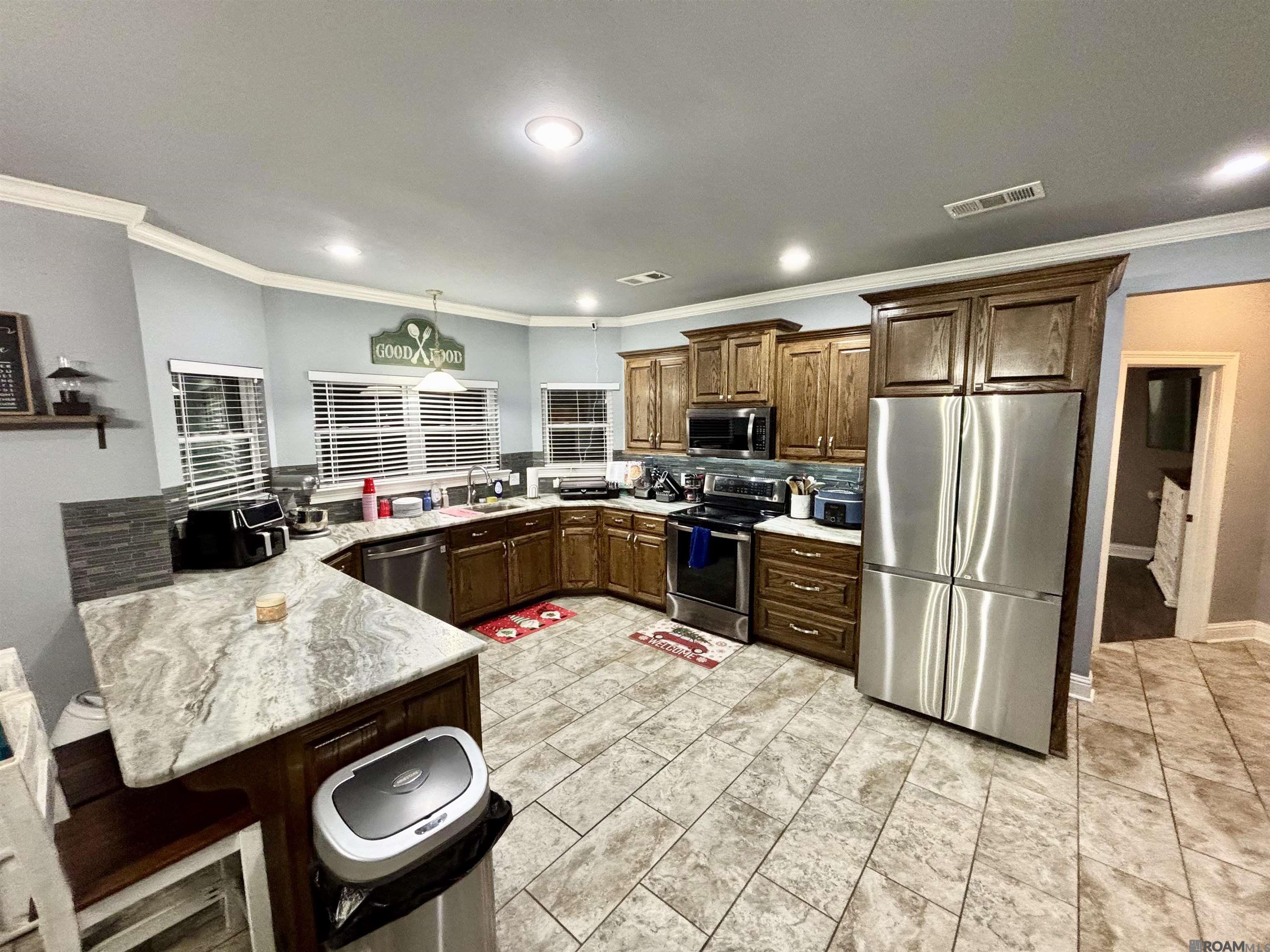 8019 Fitzgerald Dr, Denham Springs, Louisiana image 9