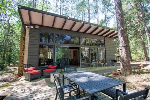 Homes For Sale - 12286 Fairlane Rd<br/> Saint Francisville, LA 70775