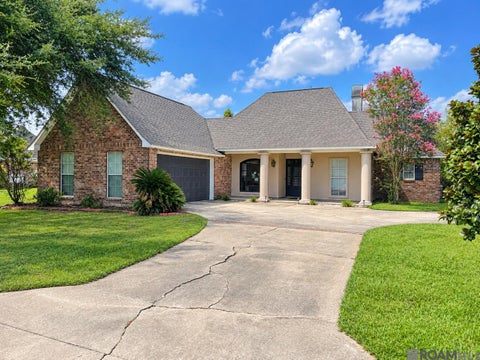 Homes For Sale - 6397 Pelican Crossing Dr<br/> Gonzales, LA 70737