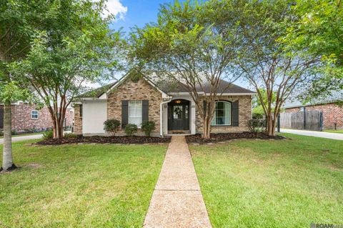 Homes For Sale - 36466 Manchac Crossing Ave<br/> Ascension County, Prairieville, LA 70769