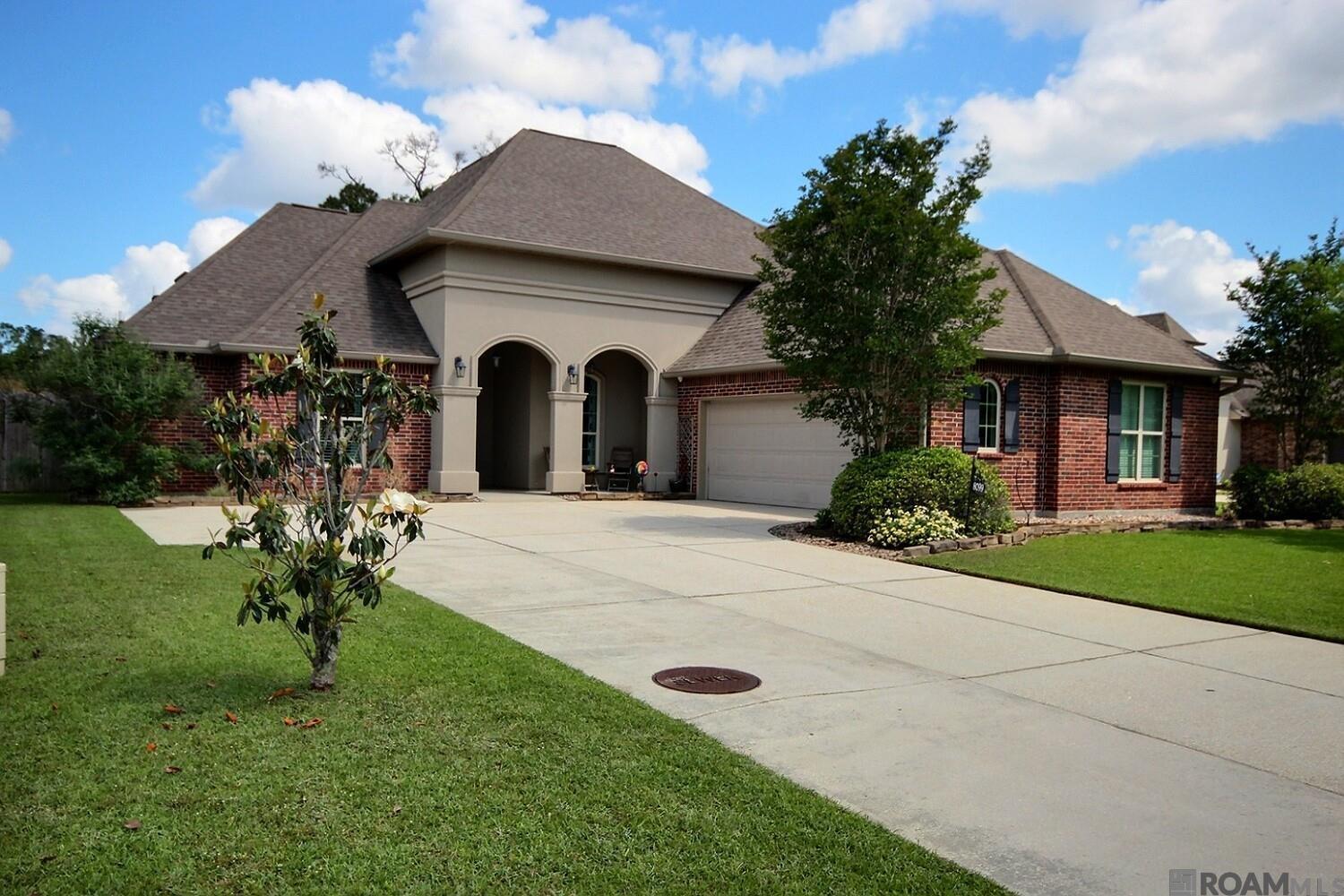 8099 Glacier Bay Dr, Denham Springs, Louisiana image 3