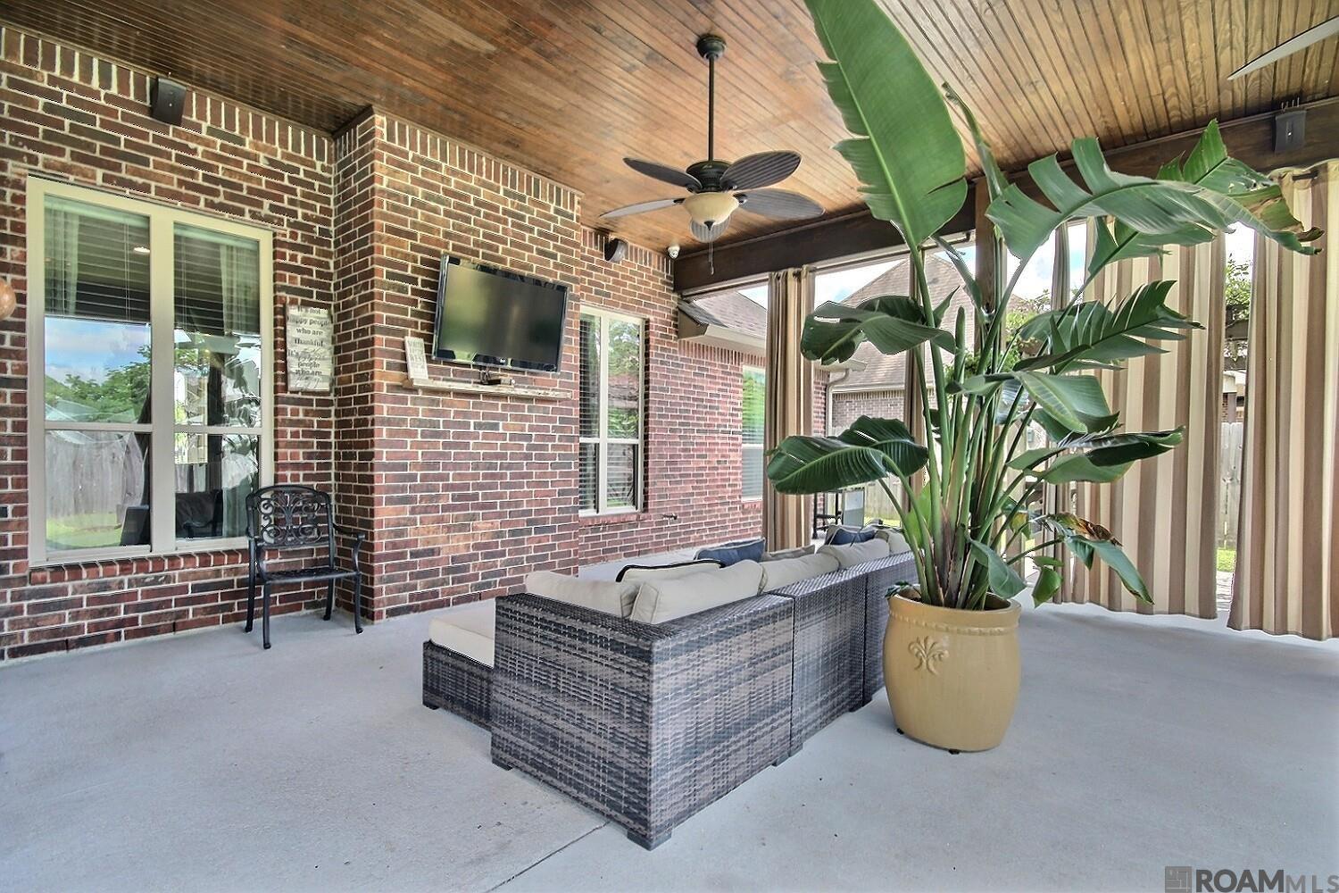 8099 Glacier Bay Dr, Denham Springs, Louisiana image 29