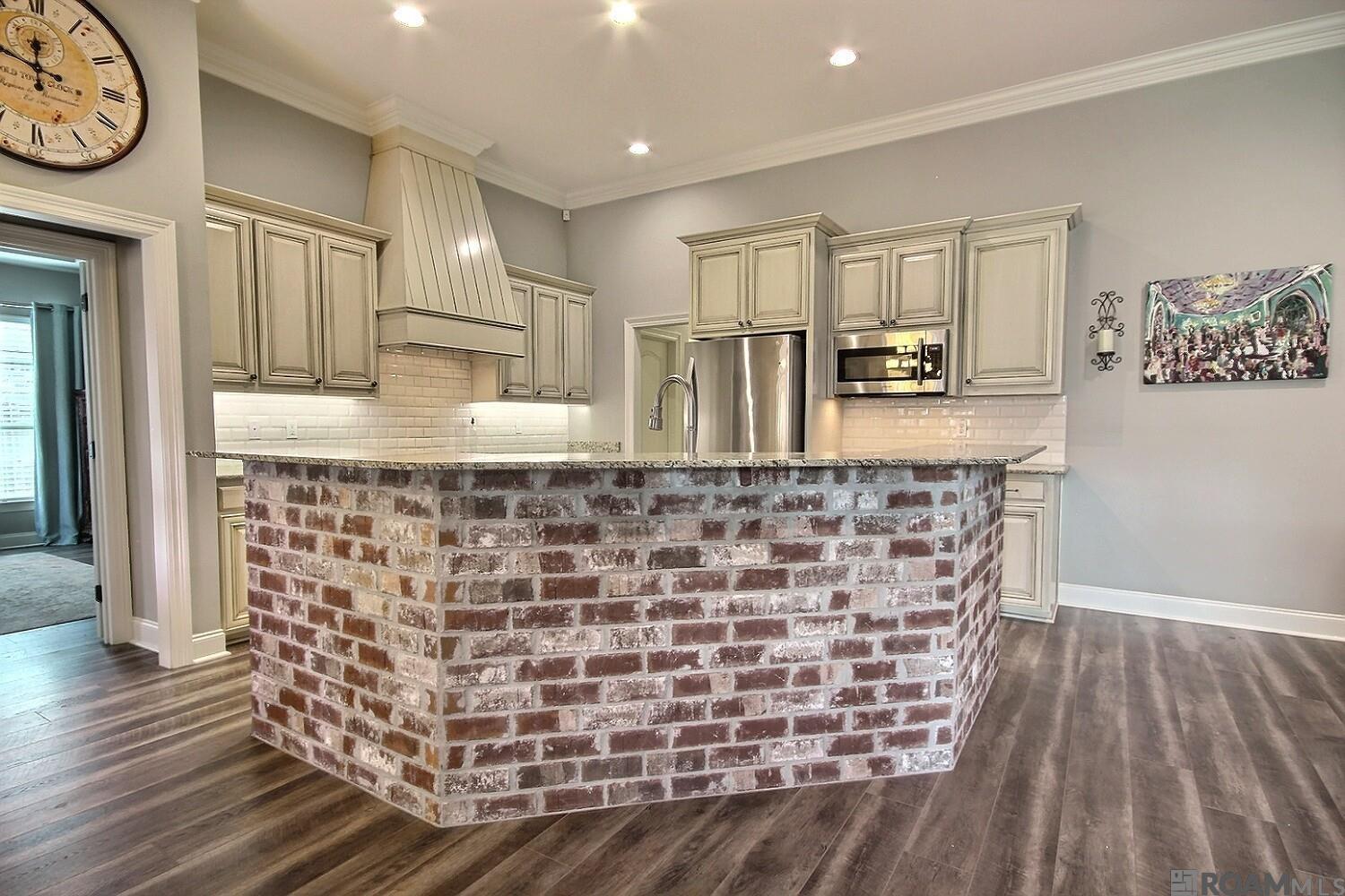 8099 Glacier Bay Dr, Denham Springs, Louisiana image 9