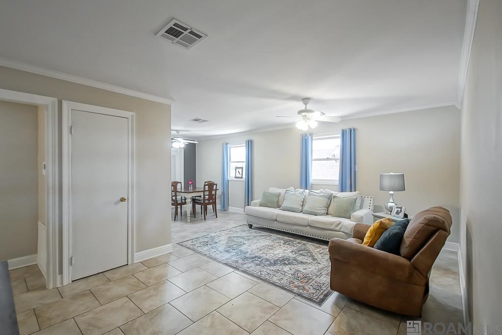 59153 Laurel St, Plaquemine, Louisiana image 3
