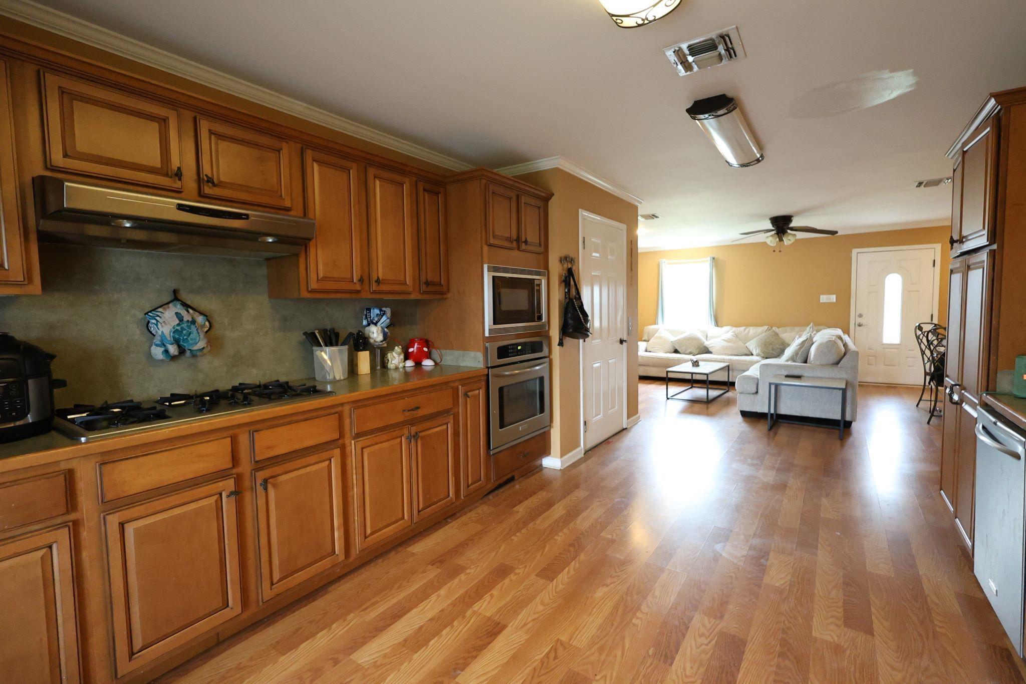 524 Oakwood Dr, Houma, Louisiana image 6