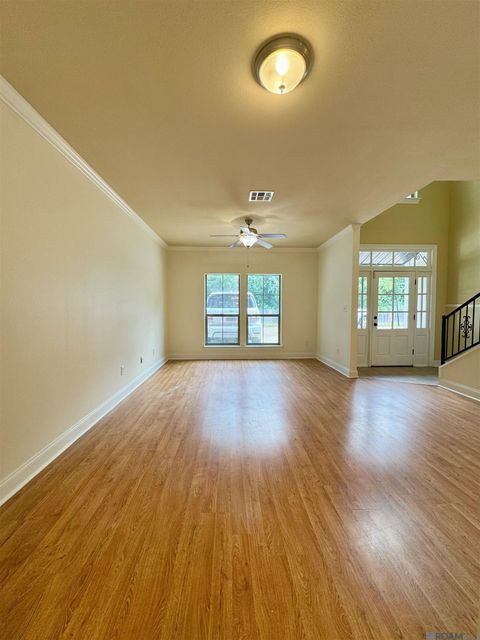 Townhouse For Sale - 24345 Chateau De Chene Blvd #15<br/> Walker, LA 70785