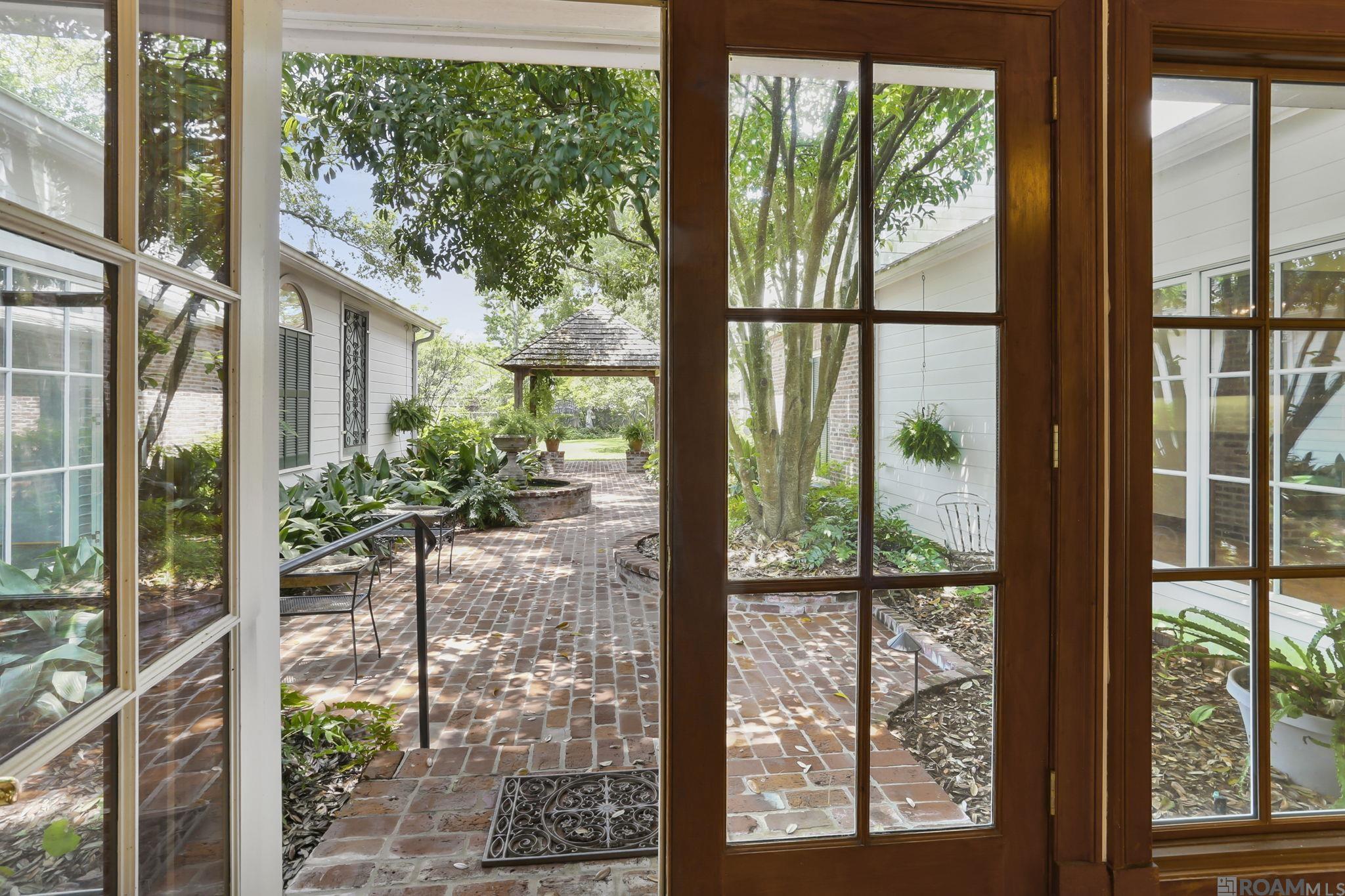 3027 E Lakeshore Dr, Baton Rouge, Louisiana image 7
