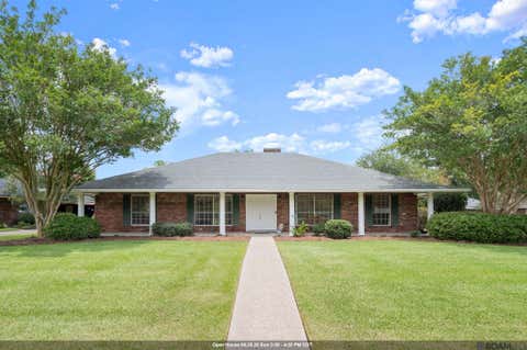Homes For Sale - 11995 Parkbrook Ave<br/> Baton Rouge, LA 70816