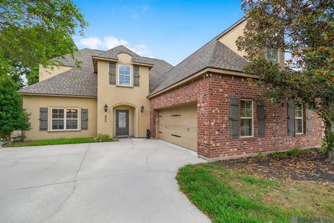 Homes For Sale - 12249 Canterbury Park Dr<br/> Geismar, LA 70734