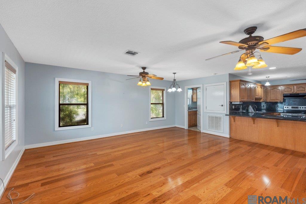 207 Hebert St, Lake Charles, Louisiana image 7