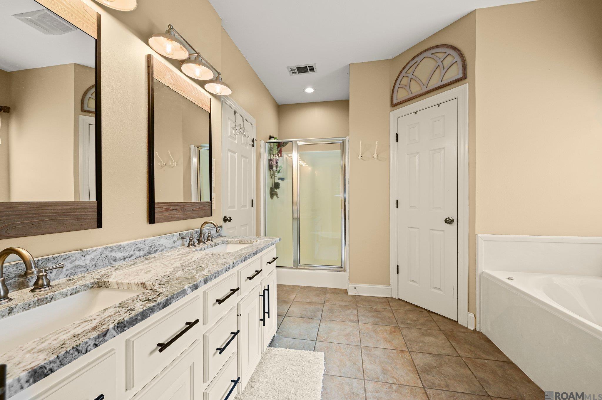 34122 Spring Lake Dr, Walker, Louisiana image 9