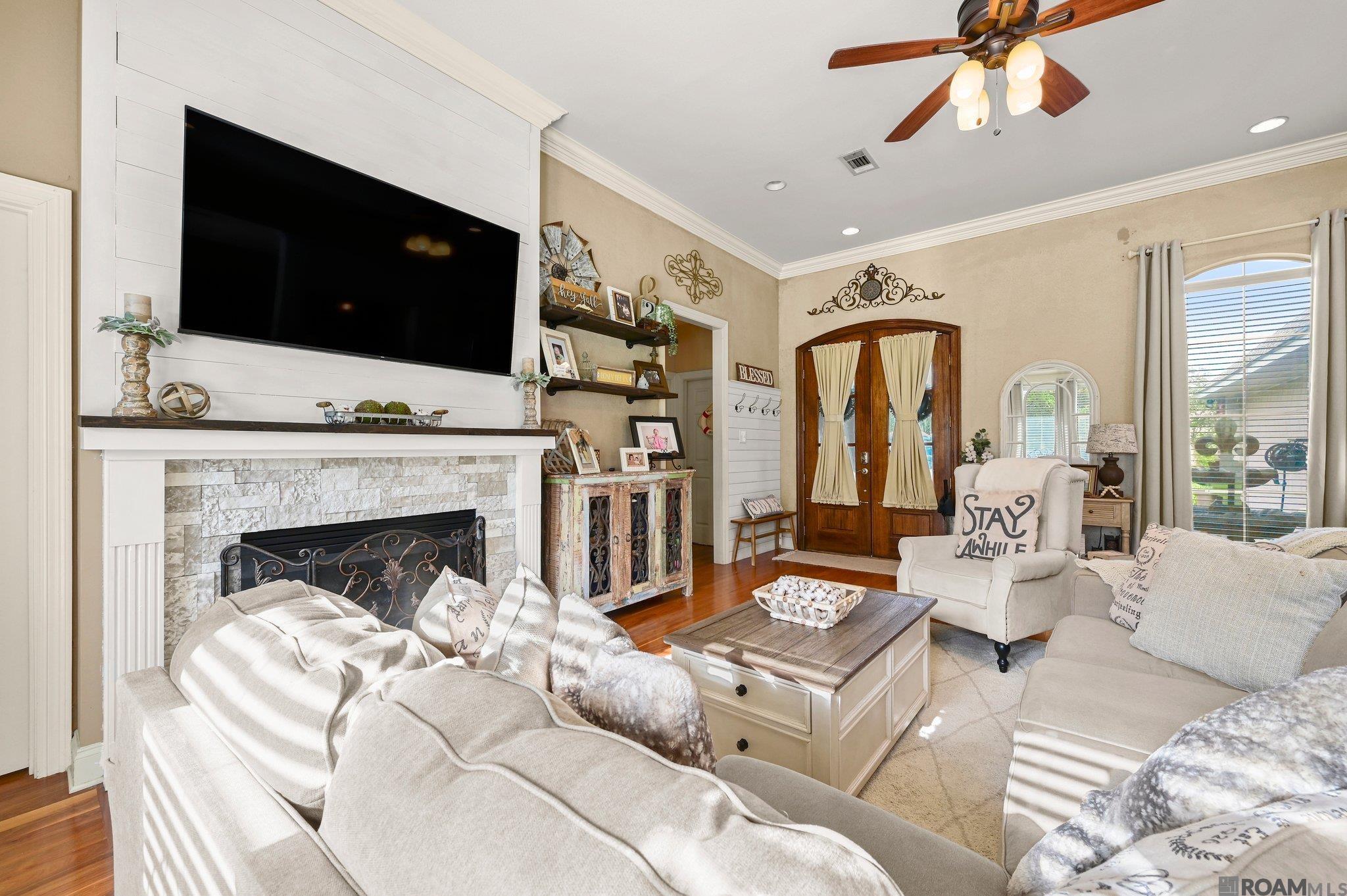 34122 Spring Lake Dr, Walker, Louisiana image 3