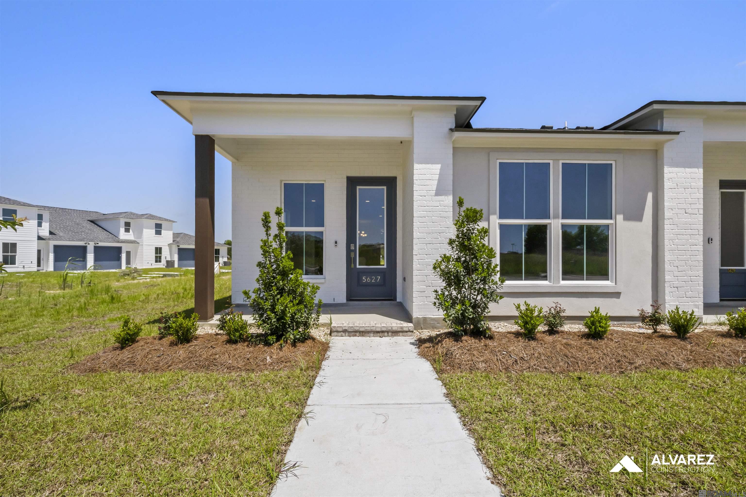 5627 Emmie Dr, Zachary, Louisiana image 1