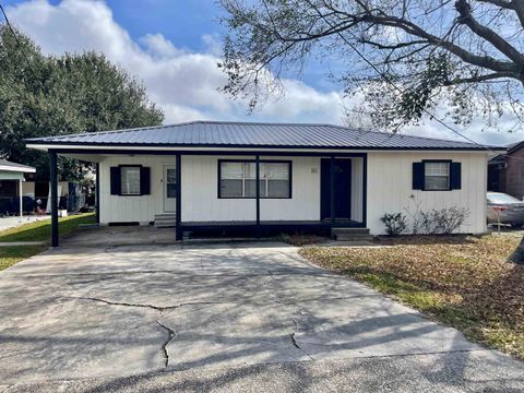 Homes For Sale - 247 West 23rd Street<br/> Larose, LA 70373