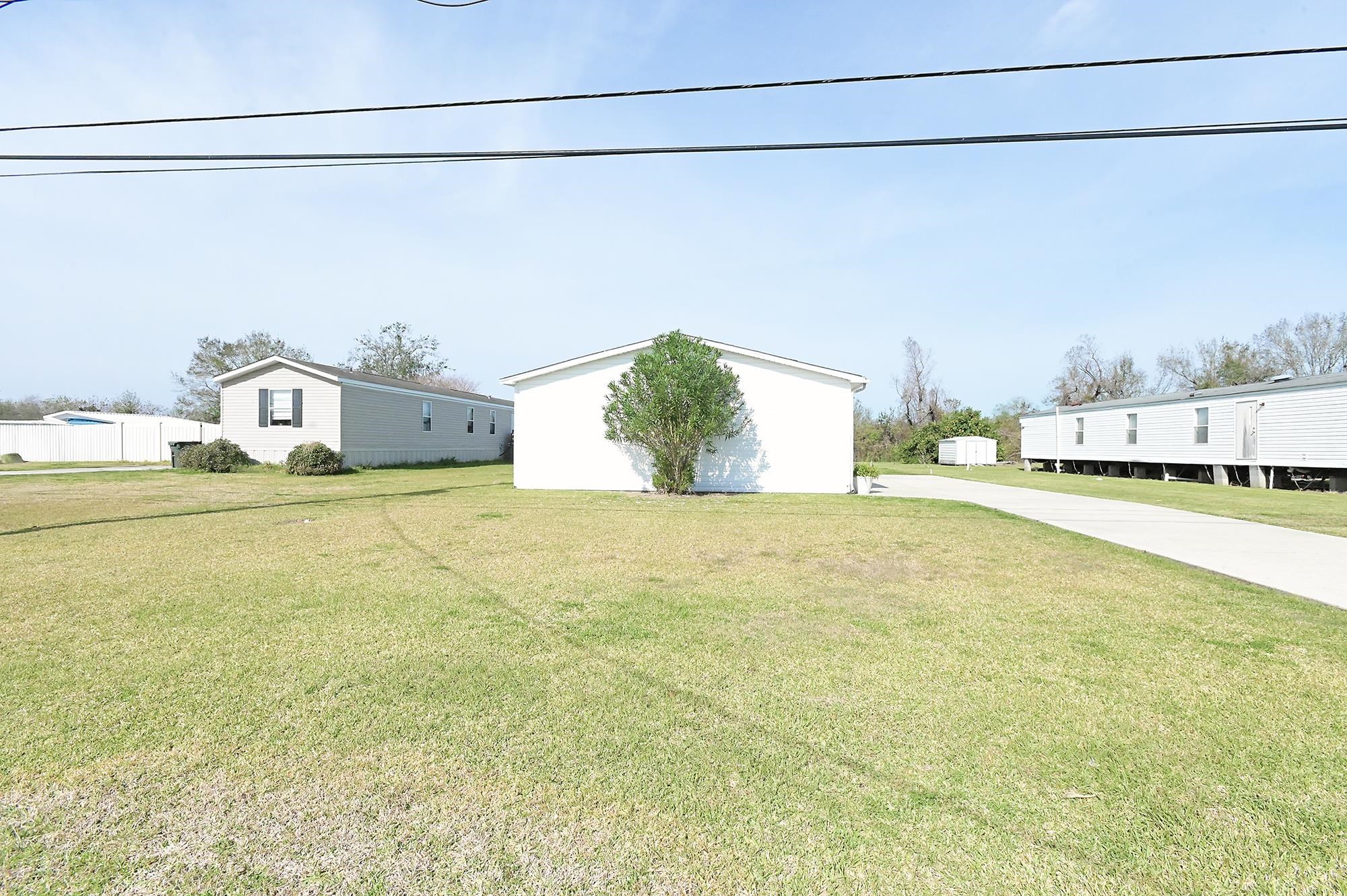 214 Blakefield Dr, Schriever, Louisiana image 3