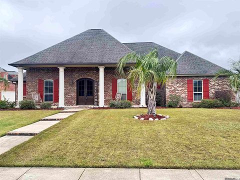 Homes For Sale - 6549 Clark Plantation Dr<br/> Gonzales, LA 70737