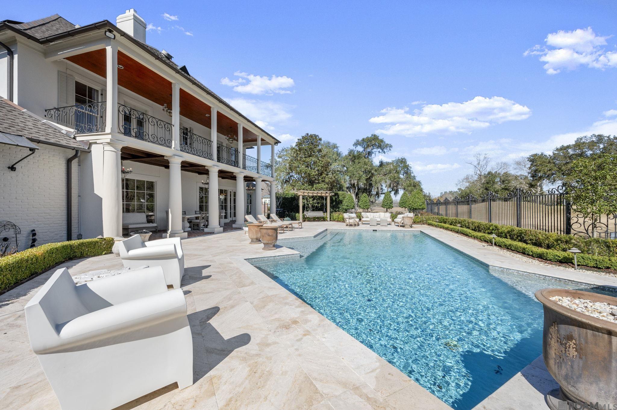 Baton Rouge, Louisiana, 70810, United States, 6 Bedrooms Bedrooms, ,9 BathroomsBathrooms,Residential,Active,2028240