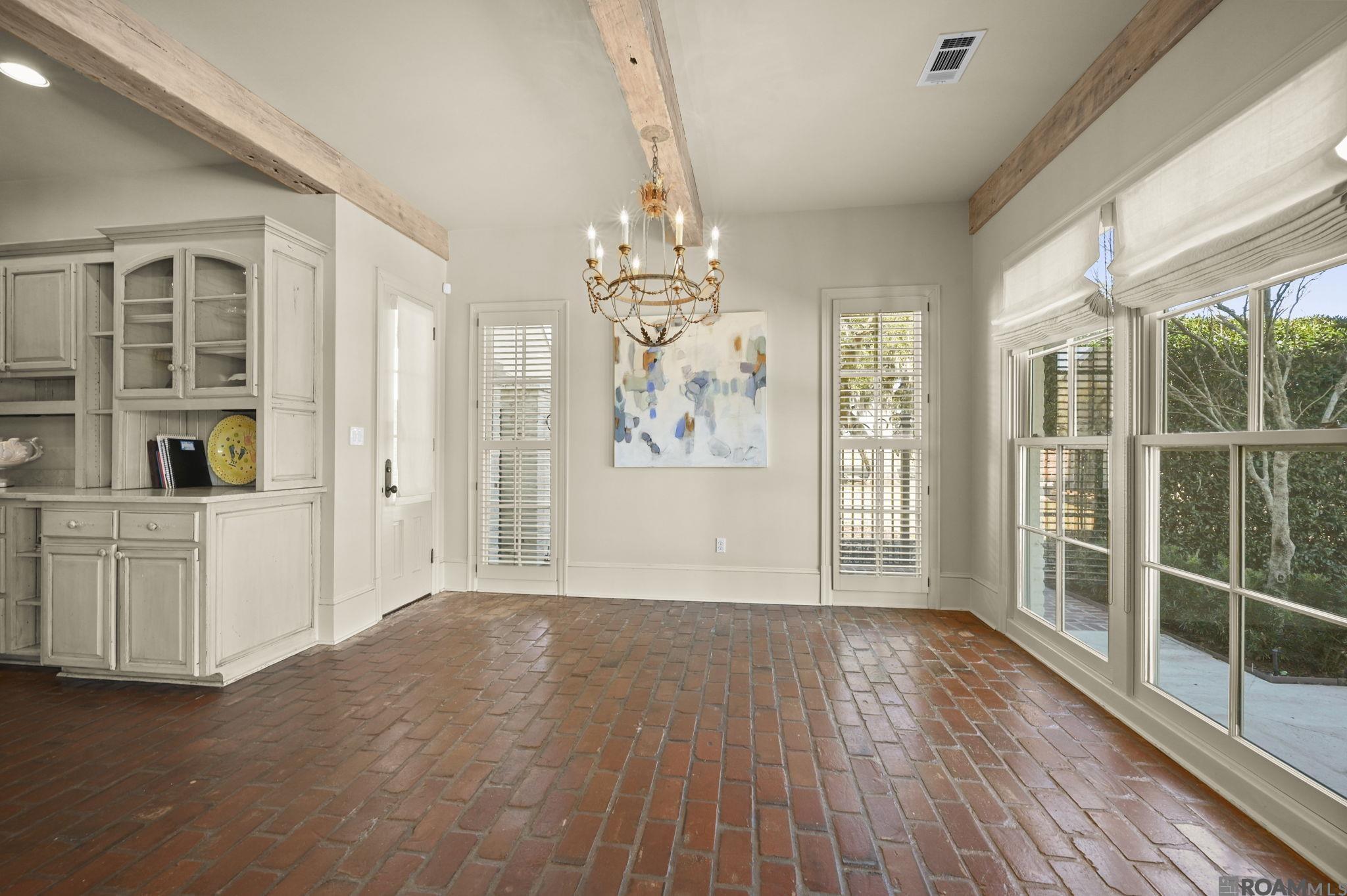 Baton Rouge, Louisiana, 70810, United States, 6 Bedrooms Bedrooms, ,9 BathroomsBathrooms,Residential,Active,2028240