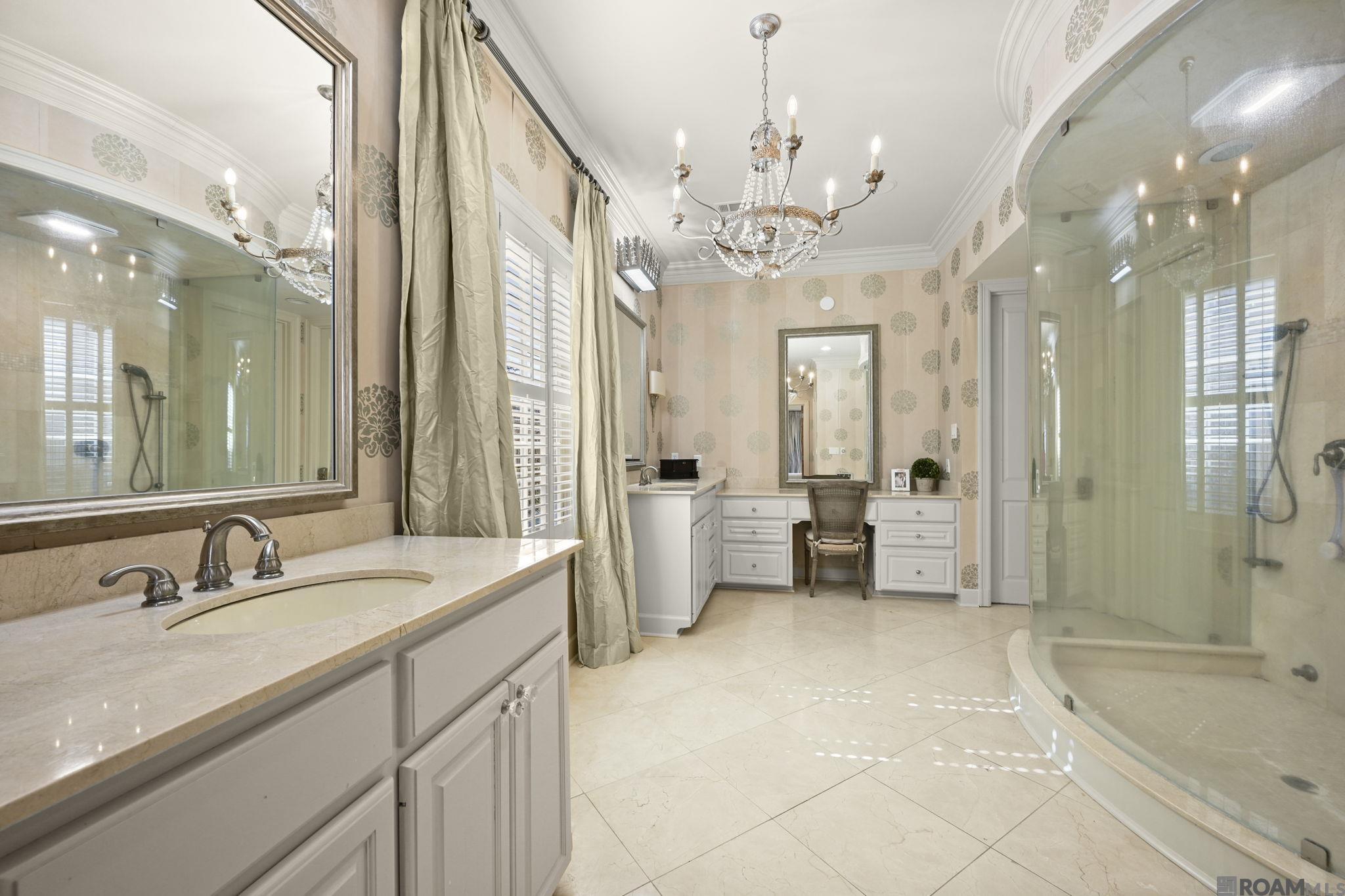 Baton Rouge, Louisiana, 70810, United States, 6 Bedrooms Bedrooms, ,9 BathroomsBathrooms,Residential,Active,2028240