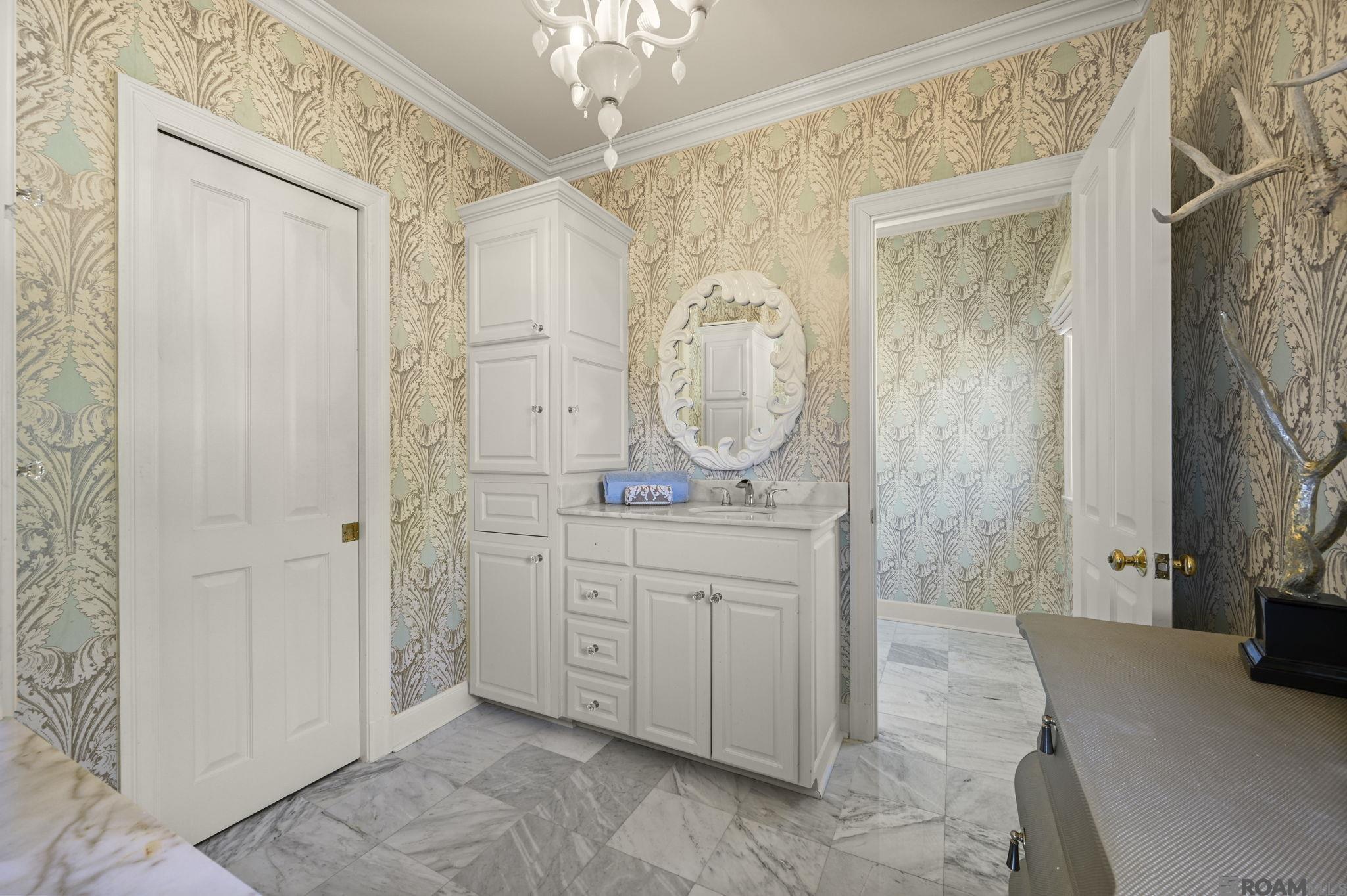 Baton Rouge, Louisiana, 70810, United States, 6 Bedrooms Bedrooms, ,9 BathroomsBathrooms,Residential,Active,2028240