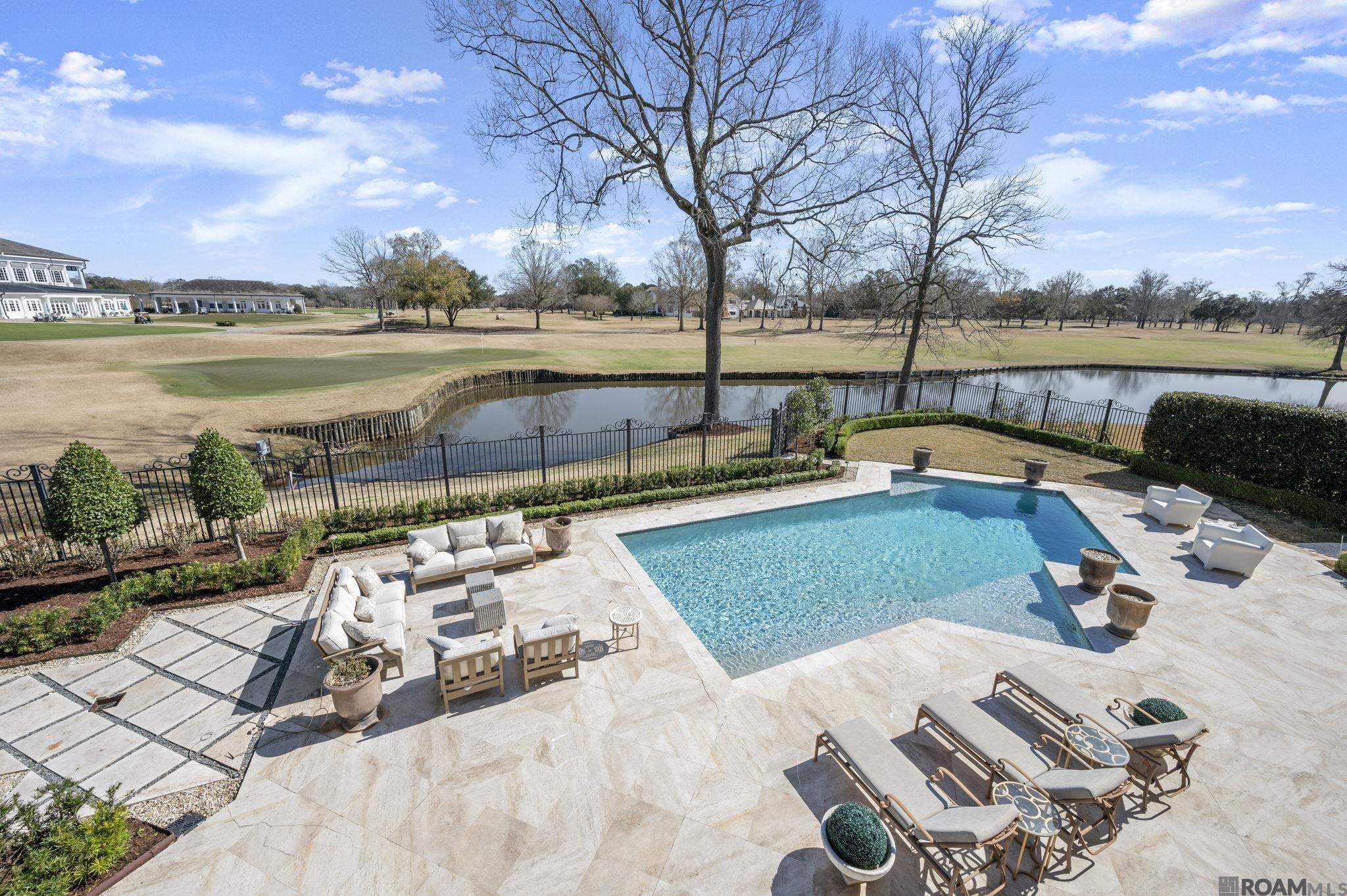 Baton Rouge, Louisiana, 70810, United States, 6 Bedrooms Bedrooms, ,9 BathroomsBathrooms,Residential,Active,2028240