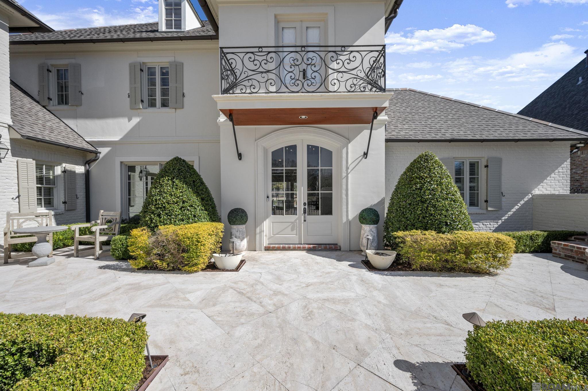 Baton Rouge, Louisiana, 70810, United States, 6 Bedrooms Bedrooms, ,9 BathroomsBathrooms,Residential,Active,2028240