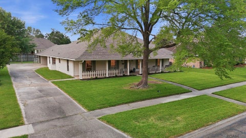 Homes For Sale - 16237 Antietam Ave<br/> Baton Rouge, LA 70817