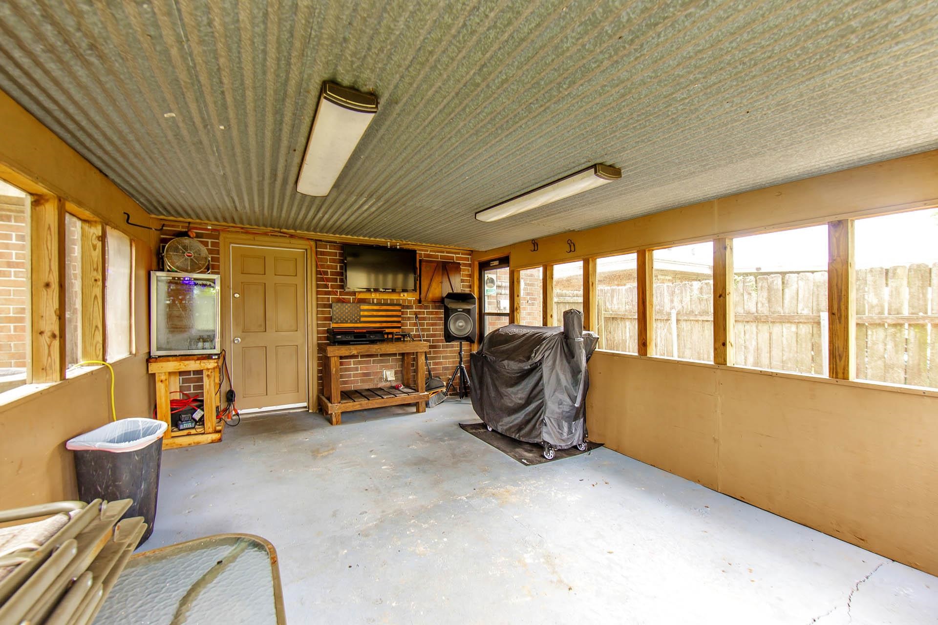 212 Hampton St, Houma, Louisiana image 3