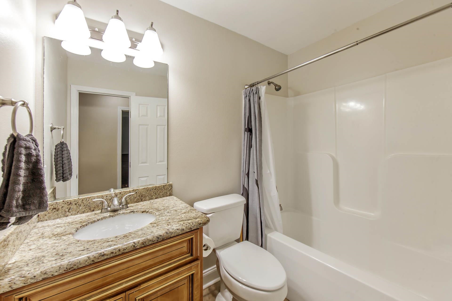 212 Hampton St, Houma, Louisiana image 10