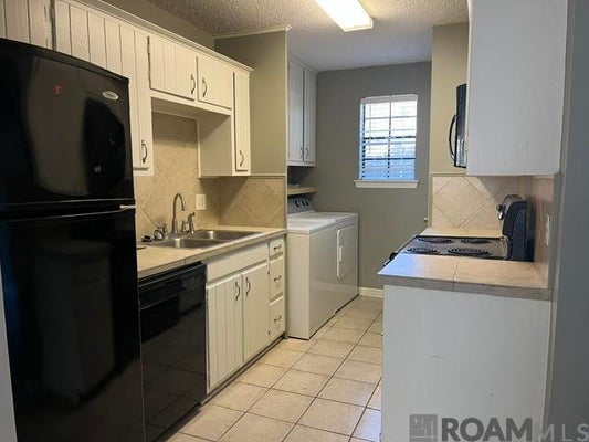 5244 STUMBERG LN APT B, BATON ROUGE, LA 70816 - Image 89ecd1786060cc98fb91c35b5df59cfa/3320991229