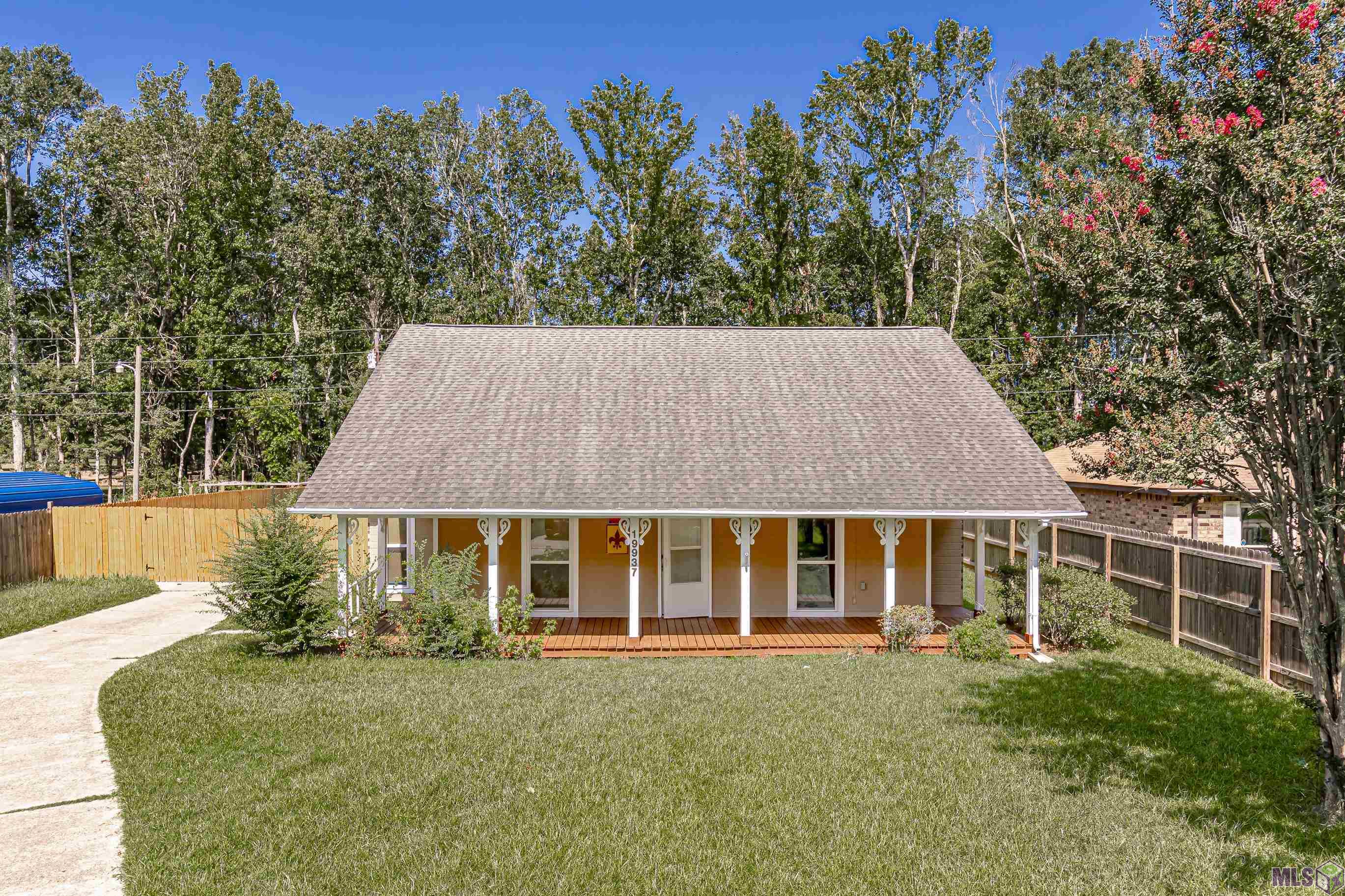 19937 Deercreek Dr, Zachary, Louisiana image 3
