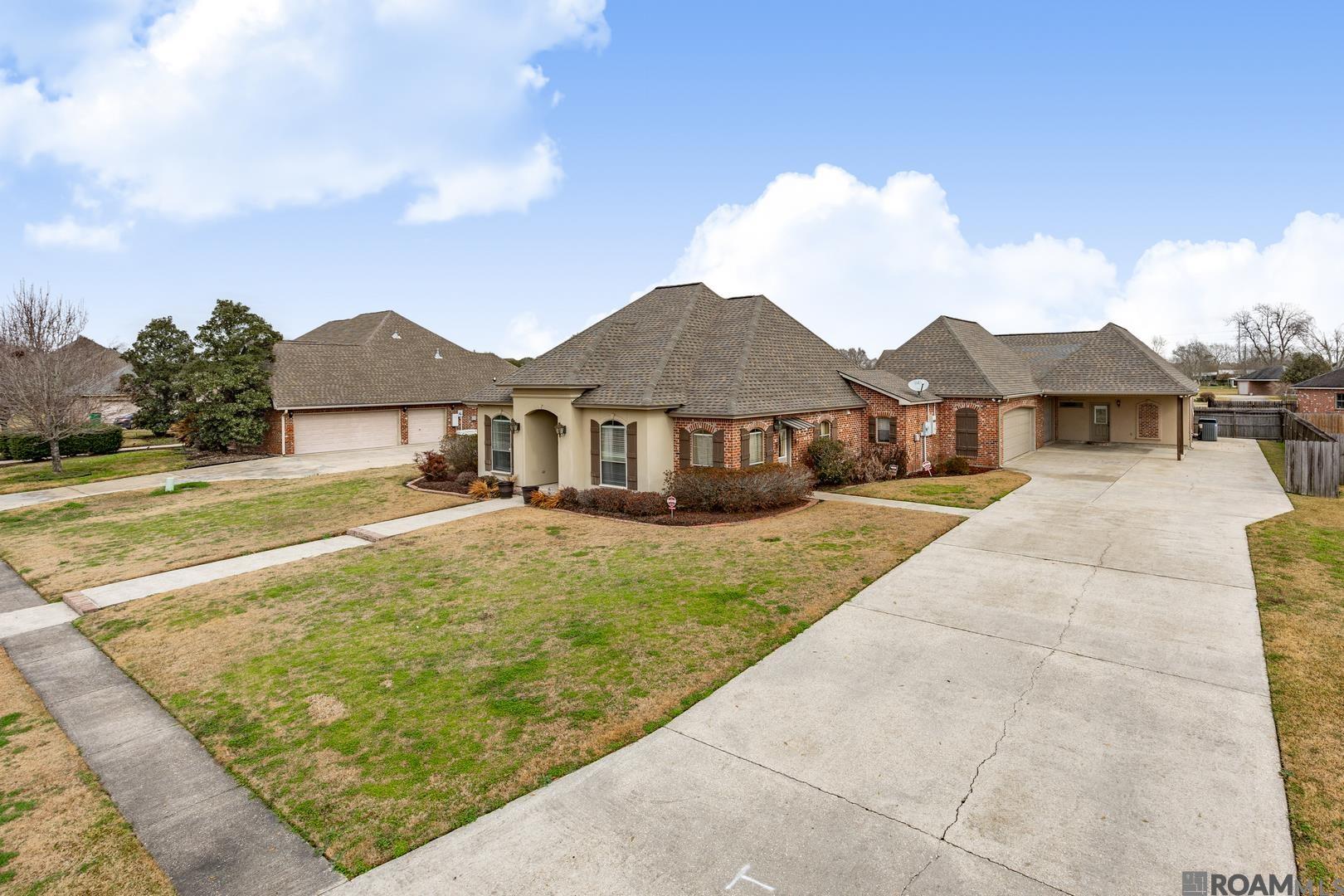 24581 Pecan Meadow Dr, Plaquemine, Louisiana image 2