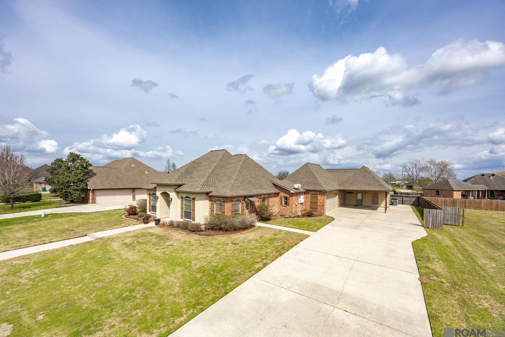 24581 Pecan Meadow Dr, Plaquemine, Louisiana image 2