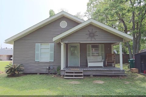 Homes For Sale - 27080 Gaylord Rd<br/> Walker, LA 70785