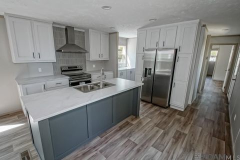 Homes For Sale - 30446 Walker North Rd<br/> Walker, LA 70785