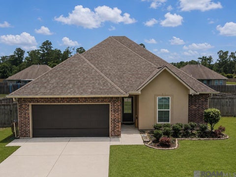 Homes For Sale - 20036 Scarlett Ln<br/> Ponchatoula, LA 70454