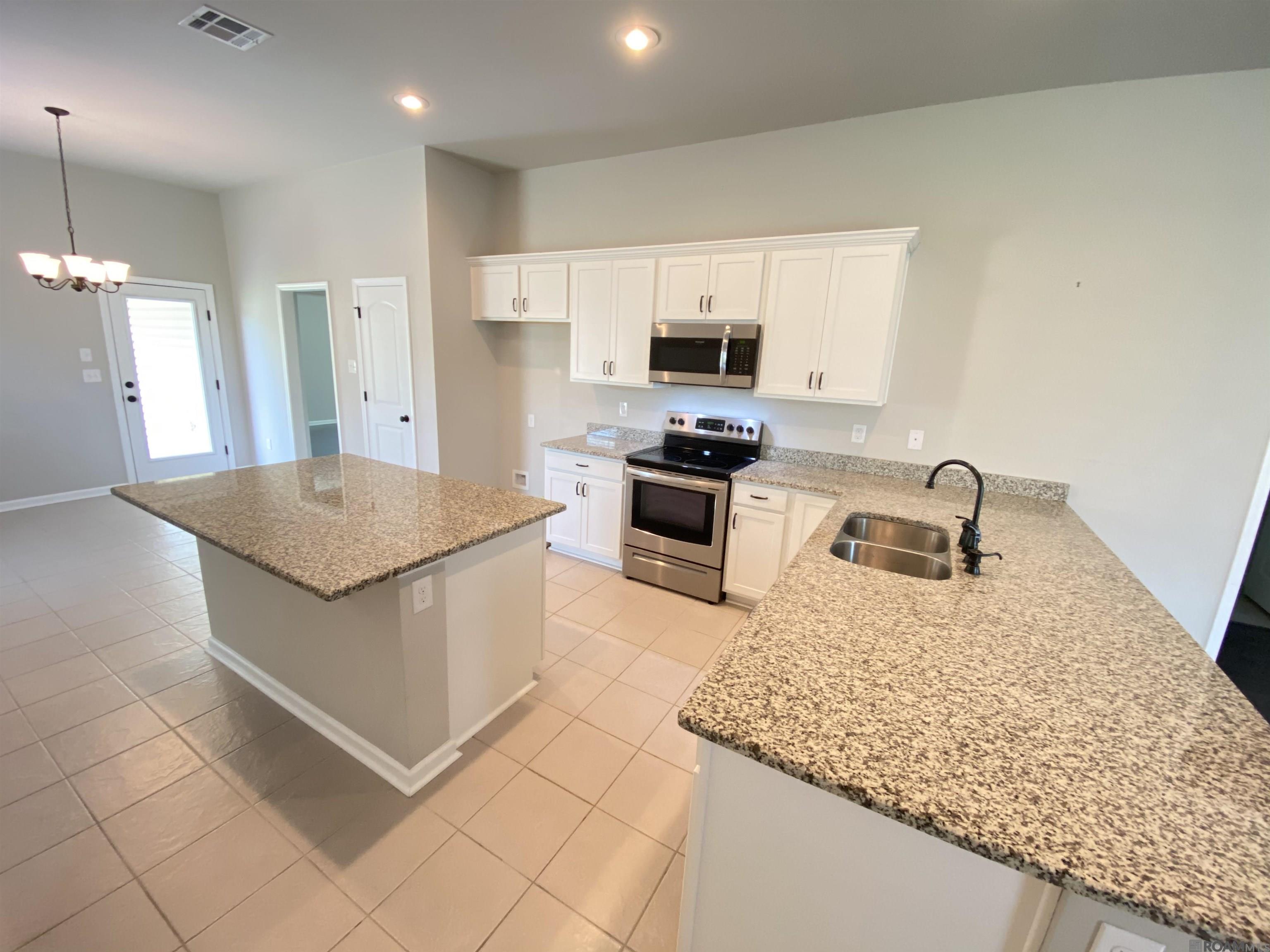 38445 Brown Rd, Prairieville, Louisiana image 2