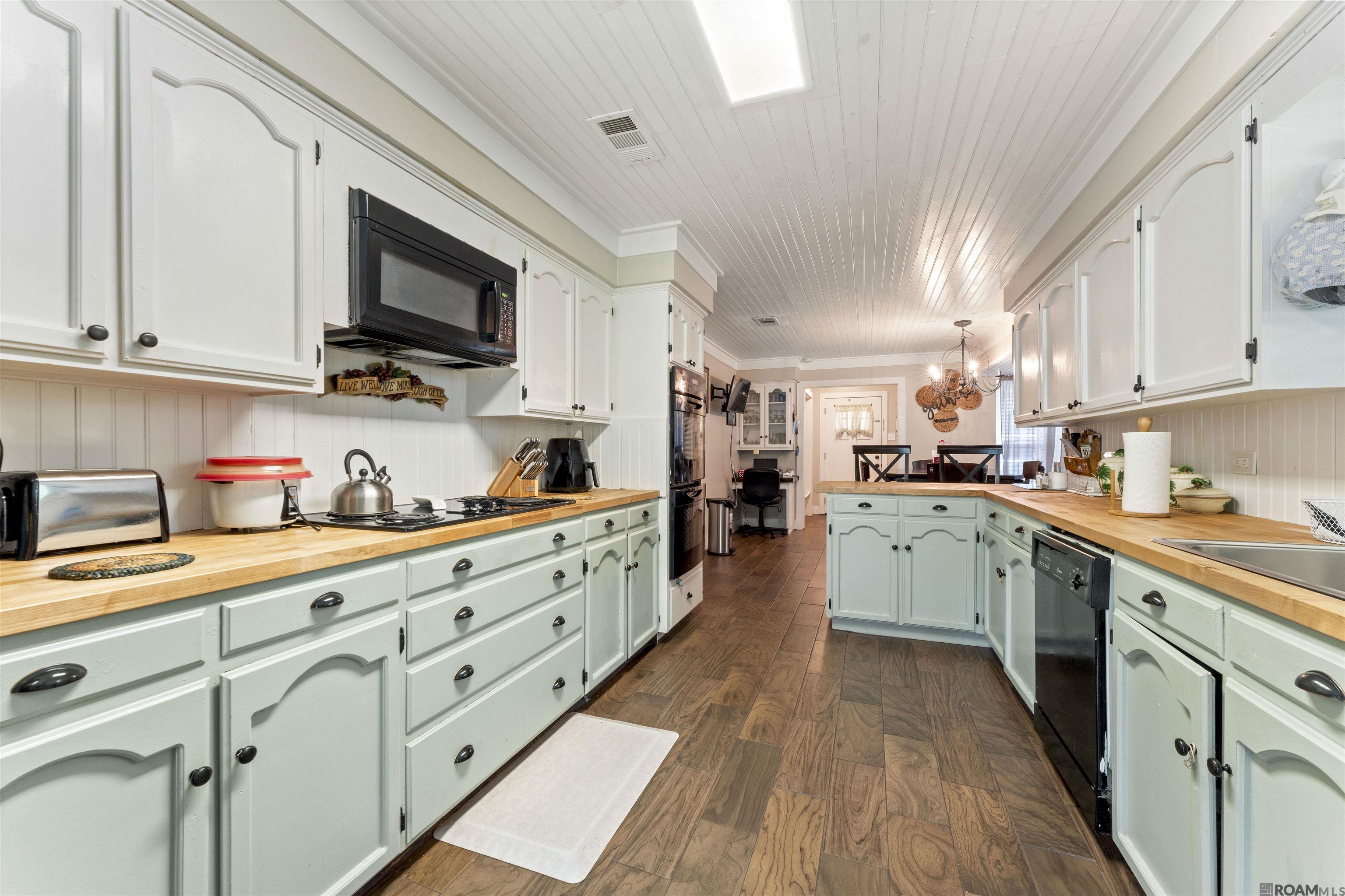 5943 Tee Dr, Zachary, Louisiana image 4