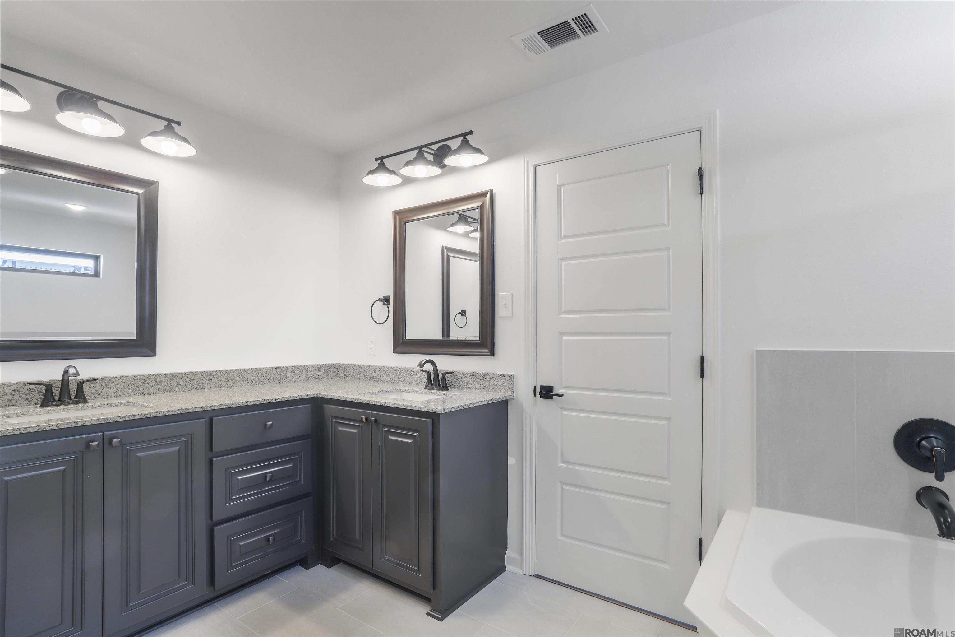 1282 West Amber Street, Gonzales, Louisiana image 12