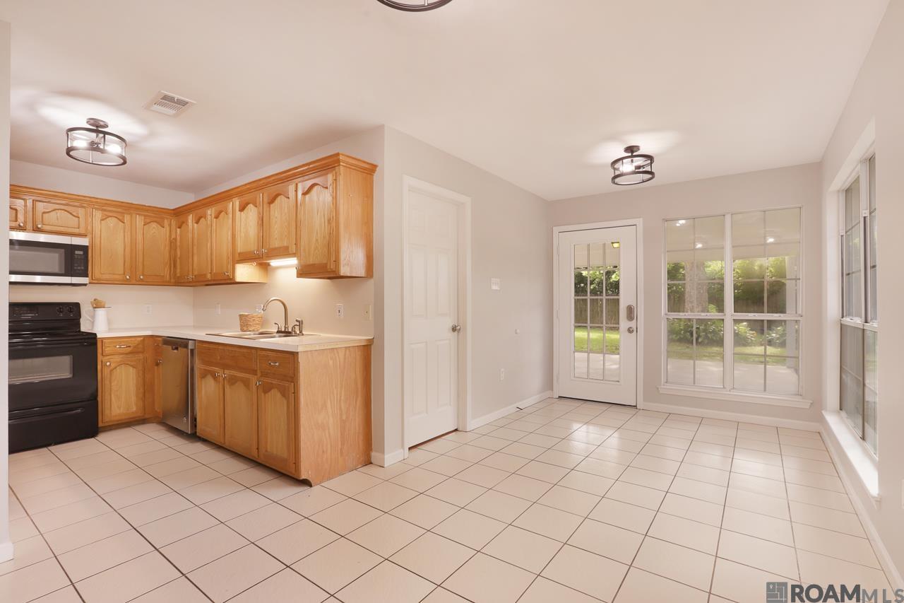 14248 Parkview Dr, Prairieville, Louisiana image 8