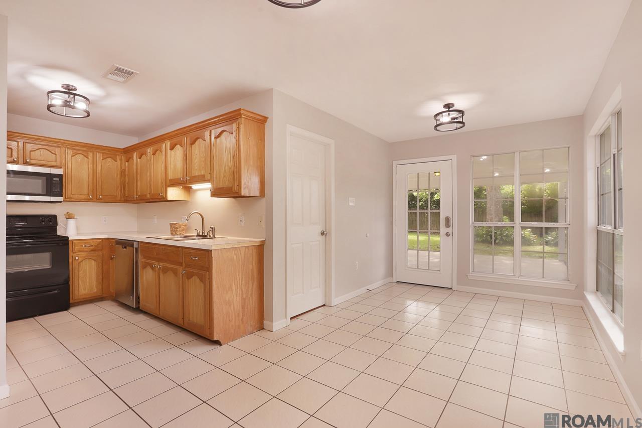 14248 Parkview Dr, Prairieville, Louisiana image 5