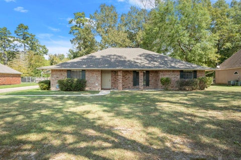 Homes For Sale - 18519 Keystone Ave<br/> Greenwell Springs, LA 70739