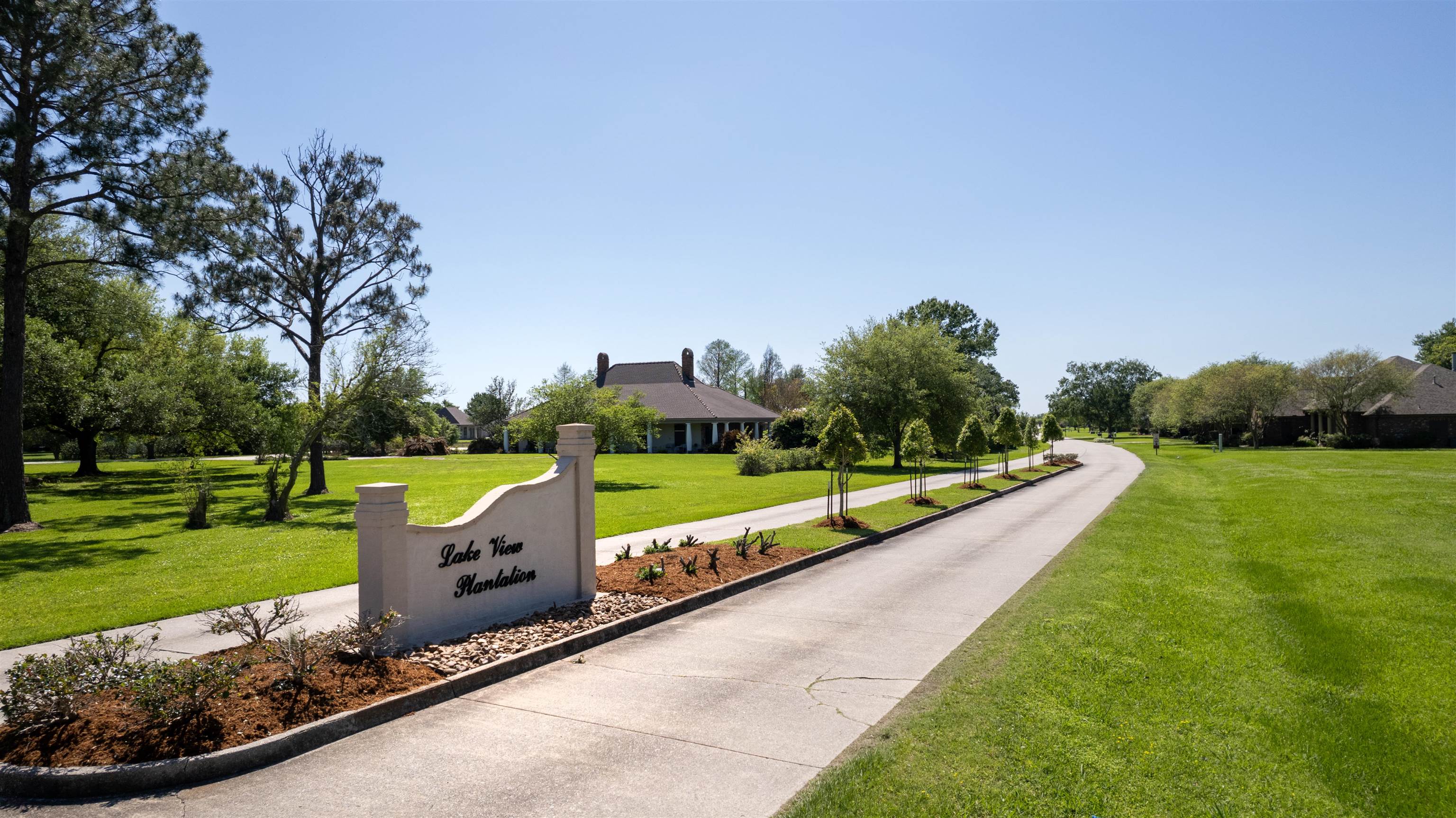 243 Rue De Levert, Raceland, Louisiana image 8
