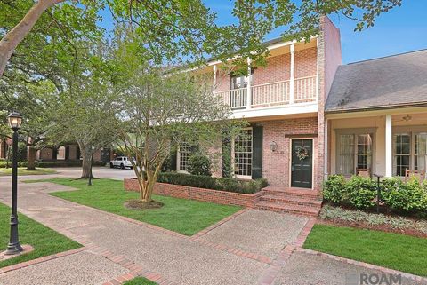 Townhouse For Sale - 45 Jamestowne Ct<br/> Baton Rouge, LA 70809