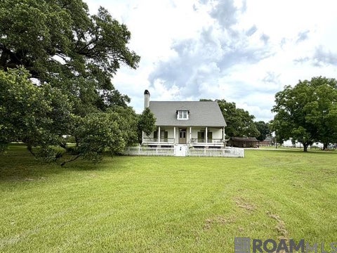 Homes For Sale - 38326 Henry Rd<br/> Ascension County, Prairieville, LA 70769