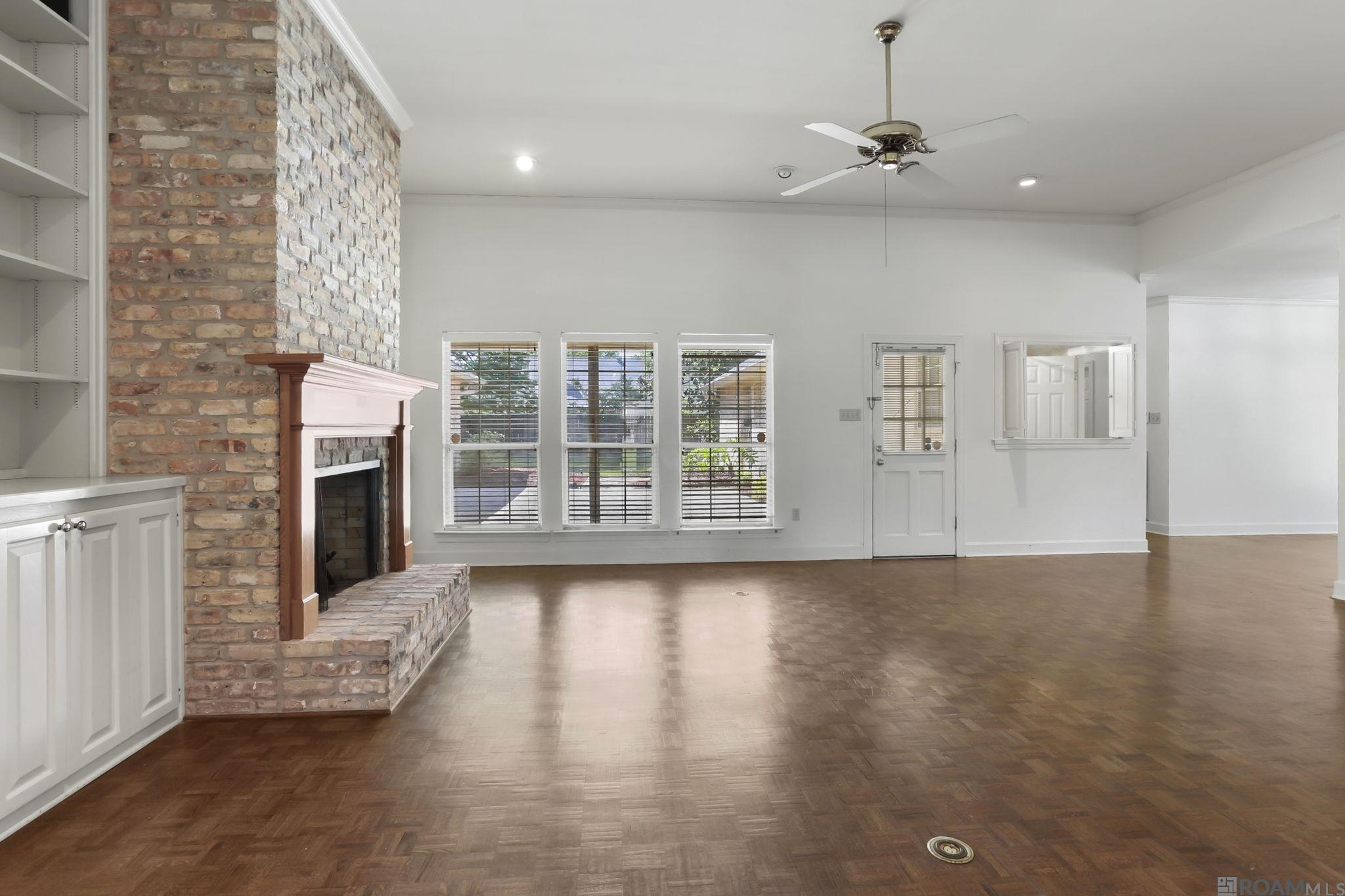 631 W Woodruff Dr, Baton Rouge, Louisiana image 2