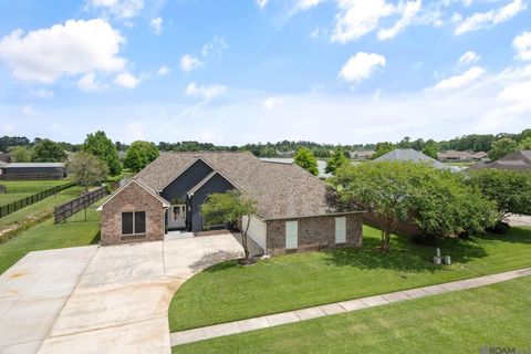 Homes For Sale - 32846 Briar Oak Dr<br/> Walker, LA 70785