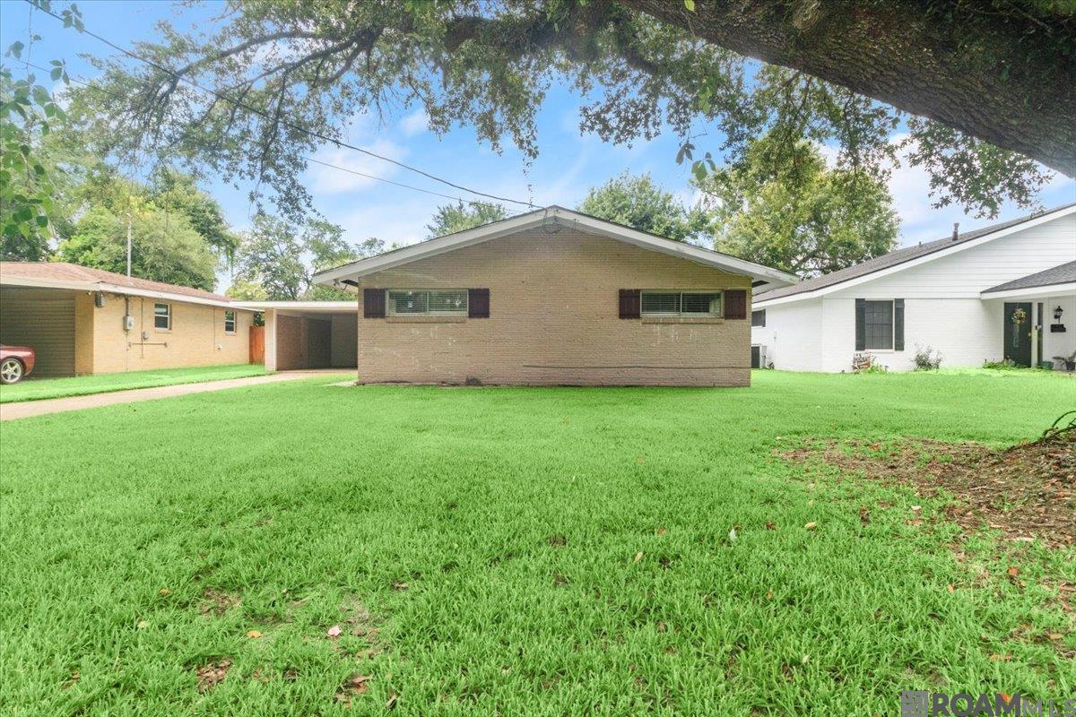 1911 Orchid St, Lake Charles, Louisiana image 2