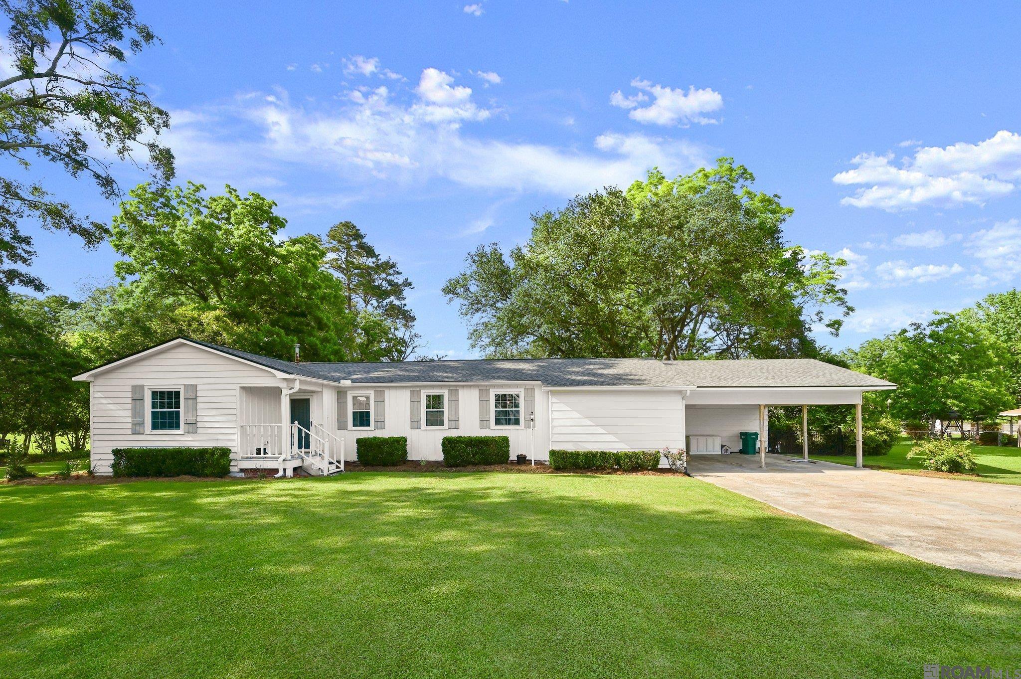 2925 Church St, Zachary, Louisiana image 1